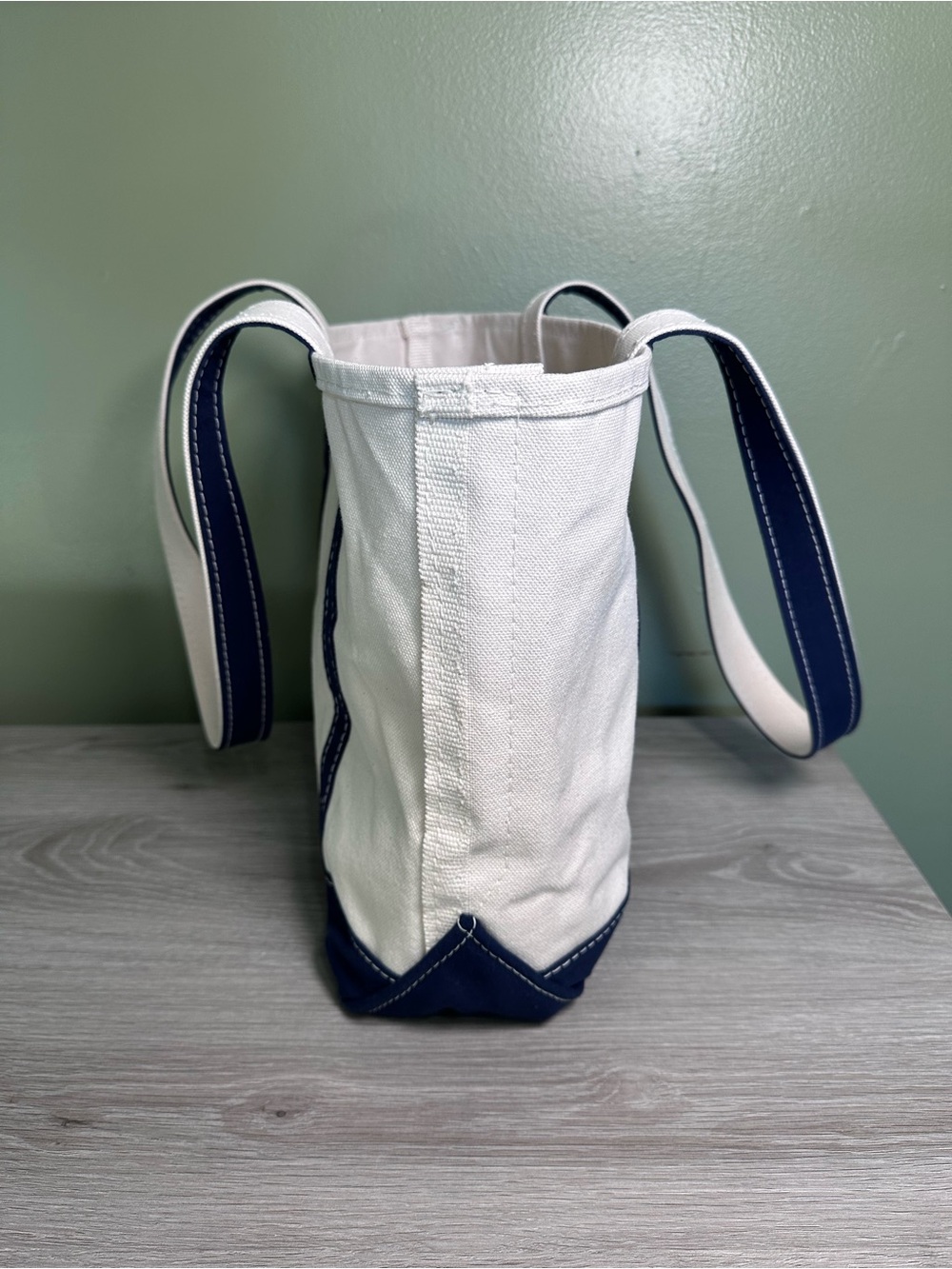 LL Bean Boat And Tote blue Trim Size Medium (16”x12”) Usa Made Outdoor - Picture 3 of 9
